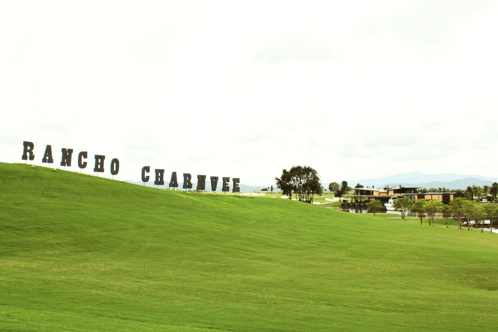 Rancho Charnvee Resort Country Club